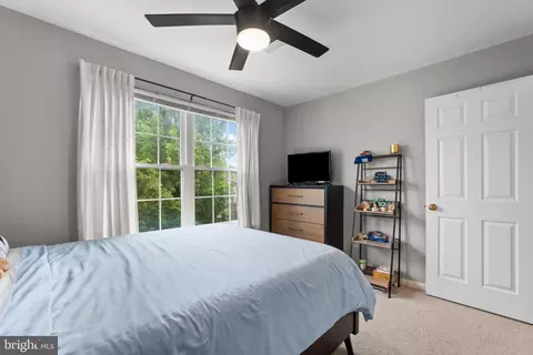 Bedroom - 43226 Clearnight Ter, Ashburn, VA 20147 photo 2 of 5