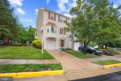 Exterior - 43226 Clearnight Ter, Ashburn, VA 20147 photo 2 of 10