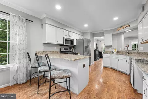 Kitchen - 43226 Clearnight Ter, Ashburn, VA 20147 photo 3 of 3