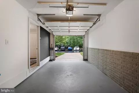 Exterior - 43226 Clearnight Ter, Ashburn, VA 20147 photo 4 of 10