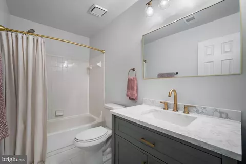 Bath - 43226 Clearnight Ter, Ashburn, VA 20147 photo 1 of 3