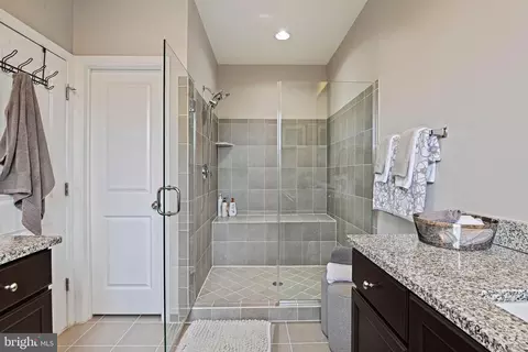 Bath - 23560 Epperson Sq, Brambleton, VA 20148 photo 3 of 4