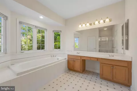 Bath - 40396 Milford Dr, Broadlands, VA 20148 photo 1 of 3
