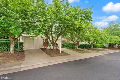 19907 Ridgecrest Sq, Ashburn, VA 20147