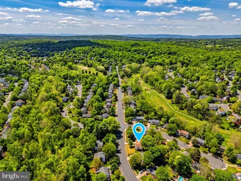 1119 Bradfield Dr SW, Leesburg, VA 20175