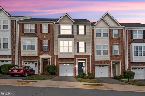 504 Legrace Ter NE, Leesburg, VA 20176