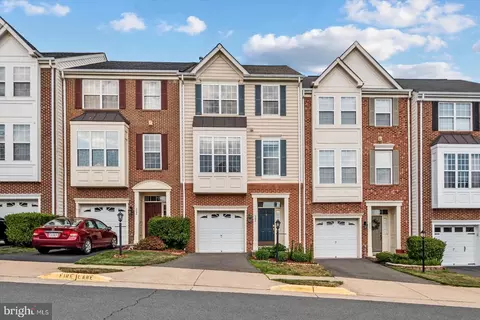 504 Legrace Ter NE, Leesburg, VA 20176