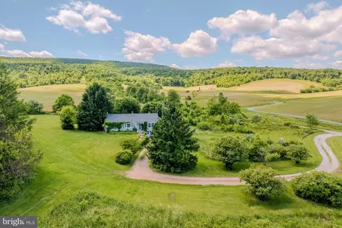 35339 Appalachian Trail Rd, Round Hill, VA 20141