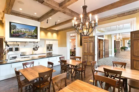 Dining - 41953 Paddock Gate Pl, Ashburn, VA 20148 photo 7 of 7