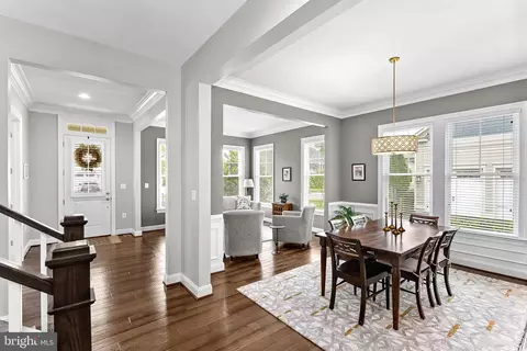 Entry Way - 41953 Paddock Gate Pl, Ashburn, VA 20148 photo 6 of 9