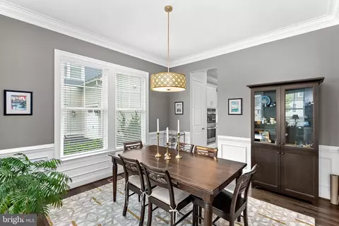 Dining - 41953 Paddock Gate Pl, Ashburn, VA 20148 photo 2 of 7
