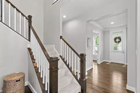 Entry Way - 41953 Paddock Gate Pl, Ashburn, VA 20148 photo 5 of 9