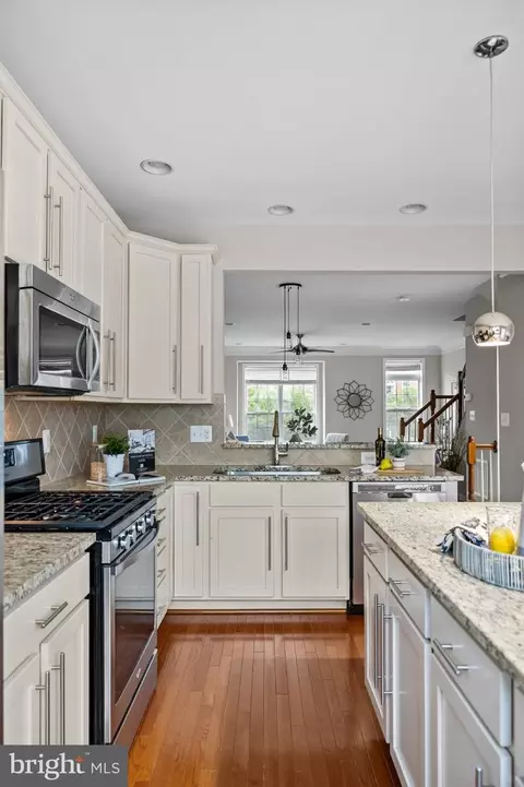 43202 Whelplehill Ter, Ashburn, VA 20148 photo 10