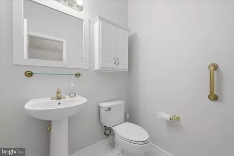 Other - 43232 Golf View Dr, Chantilly, VA 20152 photo 3 of 7