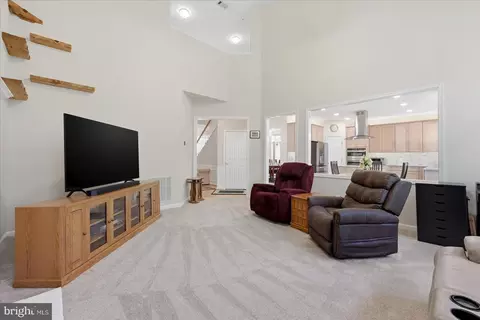 Other - 43232 Golf View Dr, Chantilly, VA 20152 photo 1 of 7