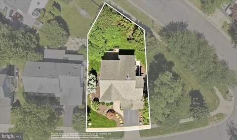 View/Area - 43232 Golf View Dr, Chantilly, VA 20152 photo 7 of 7