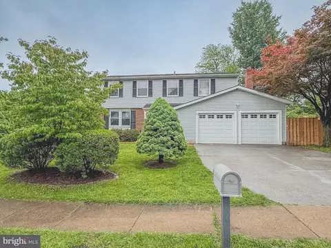 107 Appletree Dr NE, Leesburg, VA 20176