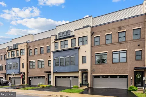 42464 Mildred Landing Sq, Ashburn, VA 20148