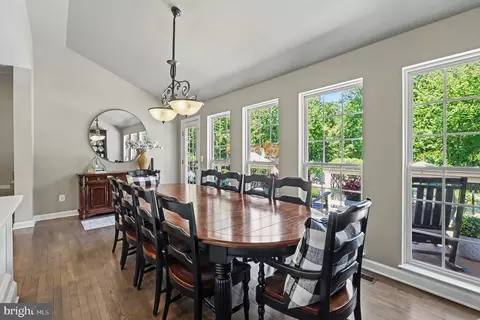 42498 Longacre Dr, Chantilly, VA 20152 photo 8