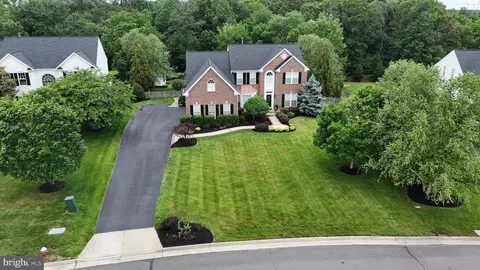 42498 Longacre Dr, Chantilly, VA 20152
