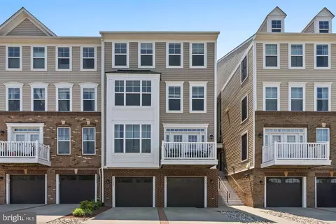 42189 Shorecrest Ter, Aldie, VA 20105