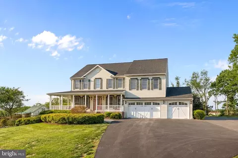 41187 Yakey Ln, Lovettsville, VA 20180