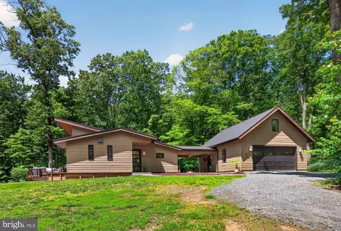 13311 Wilt Store Rd, Leesburg, VA 20176