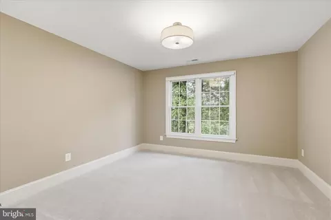 Bedroom - 17689 Bates Dr, Hamilton, VA 20158 photo 3 of 3
