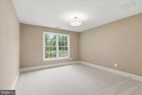 Bedroom - 17689 Bates Dr, Hamilton, VA 20158 photo 2 of 3