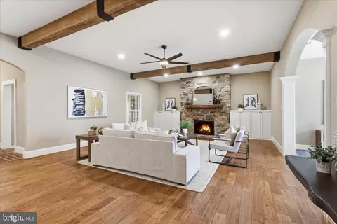 Living - 17689 Bates Dr, Hamilton, VA 20158 photo 1 of 6