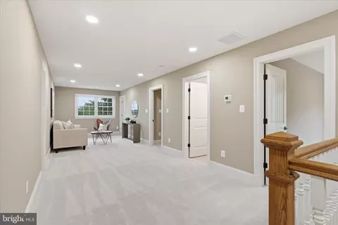 Entry Way - 17689 Bates Dr, Hamilton, VA 20158 photo 5 of 6