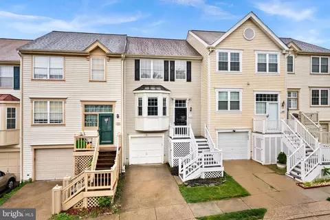124 Oliver Ct, Purcellville, VA 20132