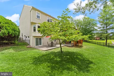 Exterior - 43847 Glenhazel Dr, Ashburn, VA 20147 photo 21 of 22