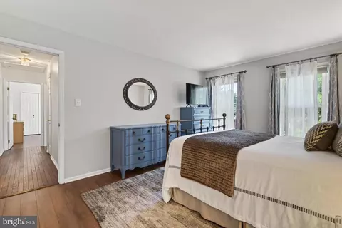 Bedroom - 111 Environs Rd, Sterling, VA 20165 photo 3 of 9