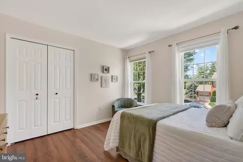 Bedroom - 111 Environs Rd, Sterling, VA 20165 photo 4 of 9
