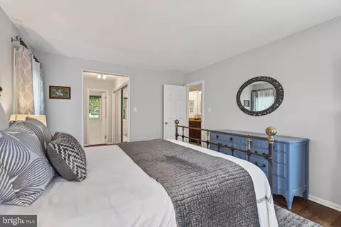 Bedroom - 111 Environs Rd, Sterling, VA 20165 photo 2 of 9