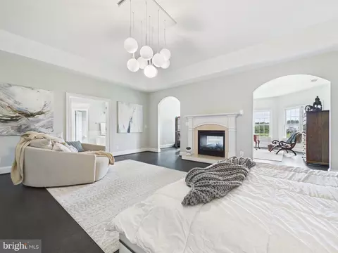 Bedroom - 38565 Piggott Btm, Hamilton, VA 20158 photo 4 of 10