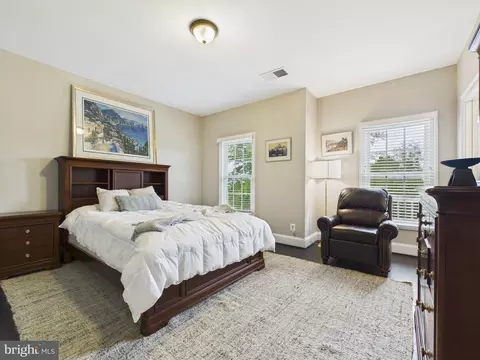 Bedroom - 38565 Piggott Btm, Hamilton, VA 20158 photo 3 of 10