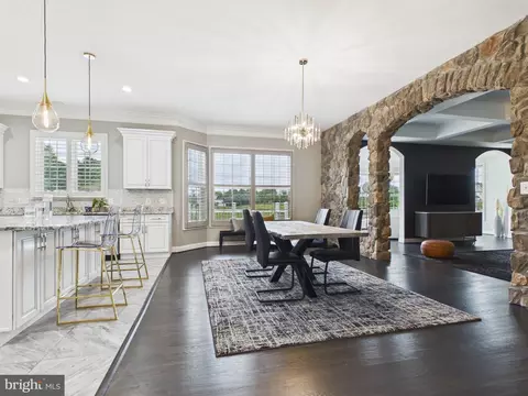 Dining - 38565 Piggott Btm, Hamilton, VA 20158 photo 4 of 10