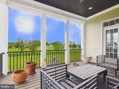 Exterior - 38565 Piggott Btm, Hamilton, VA 20158 photo 8 of 21