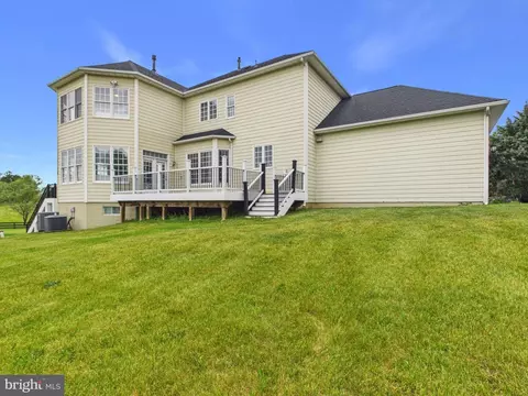 Exterior - 38565 Piggott Btm, Hamilton, VA 20158 photo 9 of 21