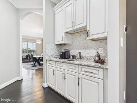 Entry Way - 38565 Piggott Btm, Hamilton, VA 20158 photo 6 of 14