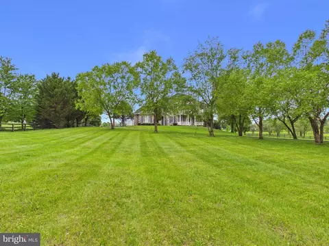 Exterior - 38565 Piggott Btm, Hamilton, VA 20158 photo 11 of 21