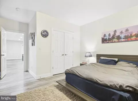 Bedroom - 38565 Piggott Btm, Hamilton, VA 20158 photo 9 of 10