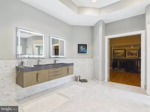 Bath - 38565 Piggott Btm, Hamilton, VA 20158 photo 3 of 6