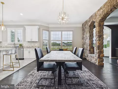 Dining - 38565 Piggott Btm, Hamilton, VA 20158 photo 5 of 10