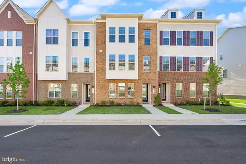 1629 Field Sparrow Ter NE, Leesburg, VA 20176