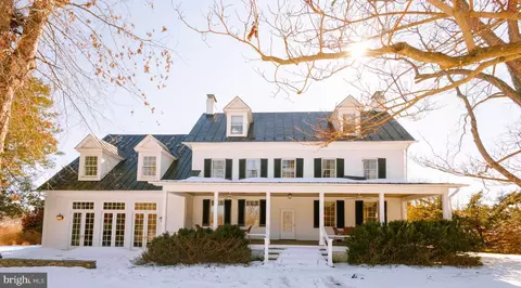 37961 Forest Mills Rd, Leesburg, VA 20175