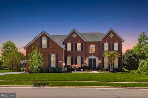 25785 Flyaway, Chantilly, VA 20152