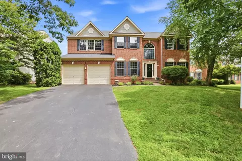 118 Alpine Dr SE, Leesburg, VA 20175